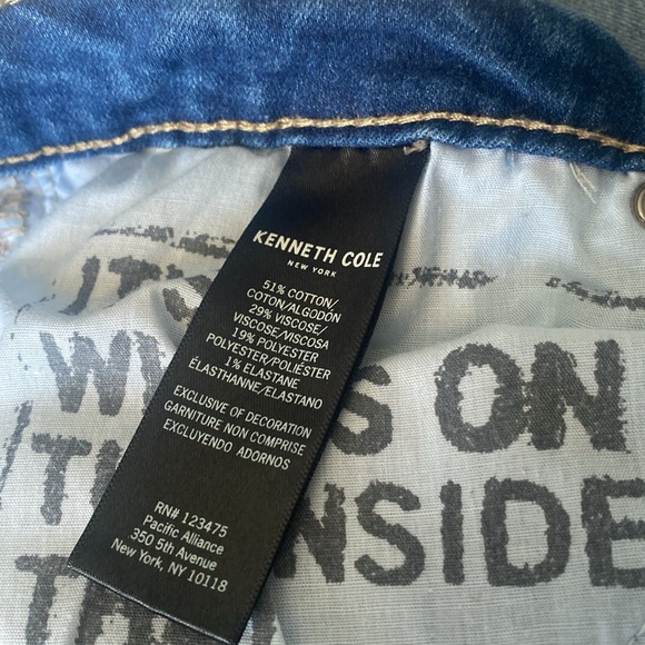 Kenneth Cole distressed frayed hem ankle jean, light to medium wash size 14 - Picture 6 of 7